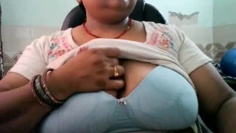 soni88888 online show from August 12, 10:50 am