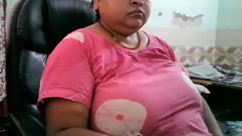 soni88888 online show from August 14, 10:41 am