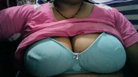 soni88888 online show from August 14, 5:16 pm