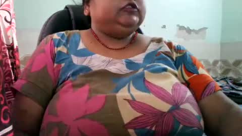 soni88888 online show from August 17, 10:20 am