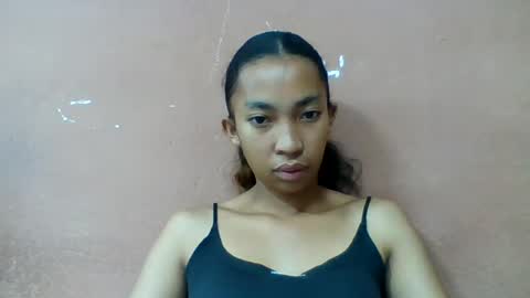 sonia4000 online show from August 11, 2:46 am
