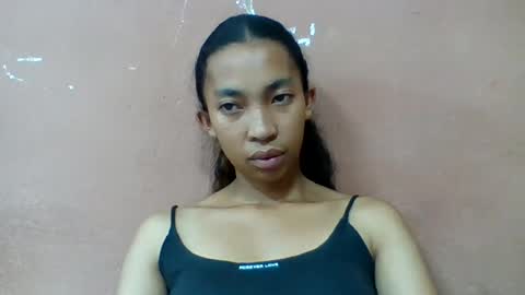 sonia4000 online show from August 12, 2:25 am
