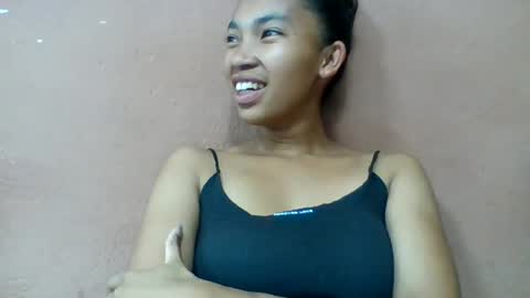 sonia4000 online show from August 13, 1:36 pm