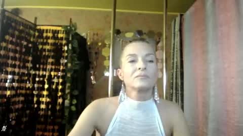 Sonia online show from July 28, 1:39 pm