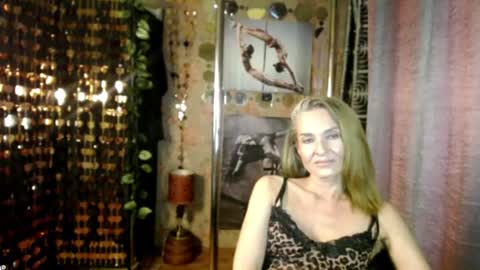 Sonia online show from August 5, 5:44 pm