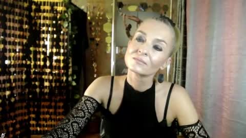Sonia online show from August 14, 2:53 pm
