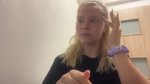 Sonia online show from August 17, 3:44 am