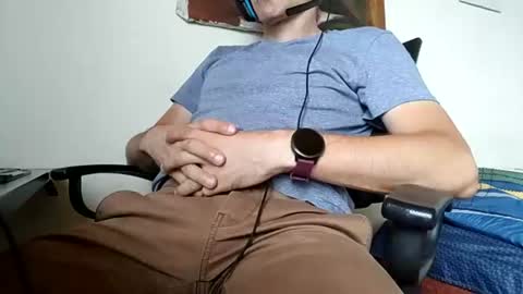 sonicegay online show from August 7, 9:31 am