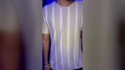 soniriyaa010101 online show from August 14, 7:17 pm