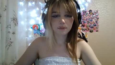 Mila online show from July 27, 7:52 pm