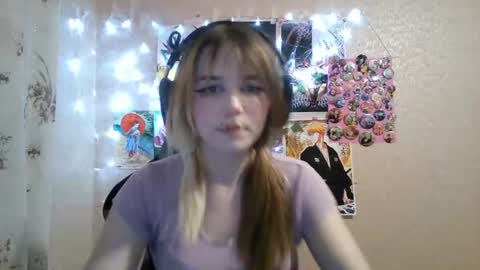 Mila online show from August 3, 7:43 pm