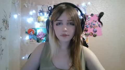 Mila online show from August 7, 8:31 pm