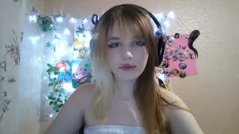 Mila online show from August 13, 7:28 pm
