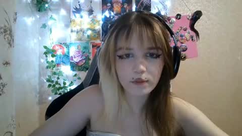 Mila online show from August 13, 10:46 pm