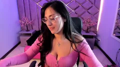 sophi_hardd online show from July 19, 8:55 pm