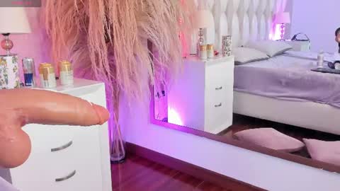 Sophi Rae online show from July 25, 3:43 am