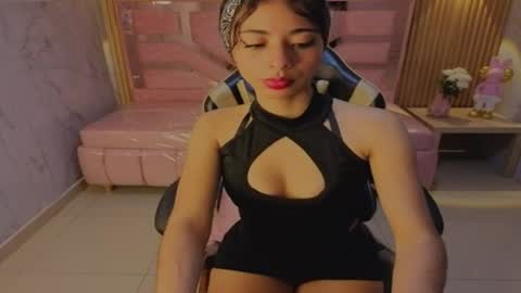 sophia__s online show from August 11, 9:39 pm