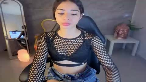 sophia__s online show from August 14, 3:26 pm