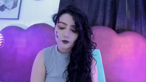 sophia hottie online show from August 11, 5:04 pm