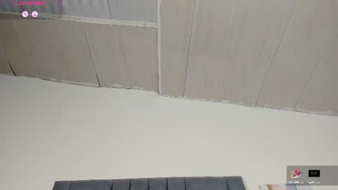 sophia_ebony___ online show from August 11, 2:41 pm