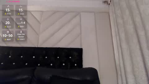 sophia_smith0 online show from August 15, 3:32 am