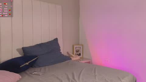 Michelle online show from August 9, 2:07 pm