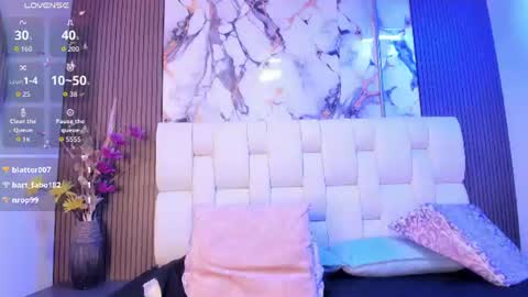 sophiaa10 online show from August 6, 8:08 pm