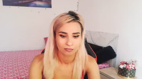 Sophiaa online show from June 28, 1:14 pm