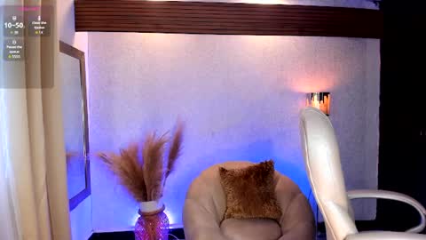 --Sophi-- online show from July 29, 1:07 pm