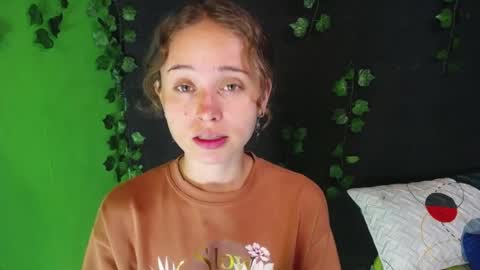 sophiamiller6 online show from July 30, 2:02 pm