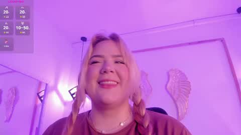 Sophi online show from August 14, 7:50 pm