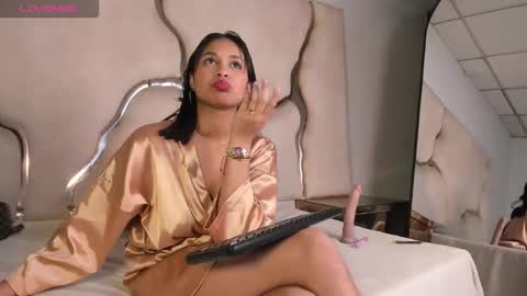 sophiasummer_ online show from February 25, 7:56 pm