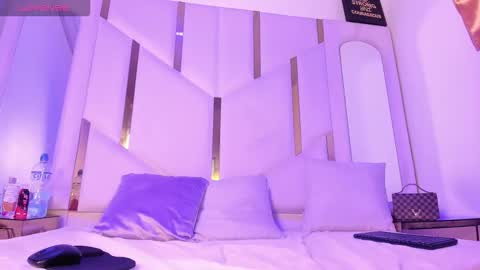 sophiasummer_ online show from February 26, 7:34 pm