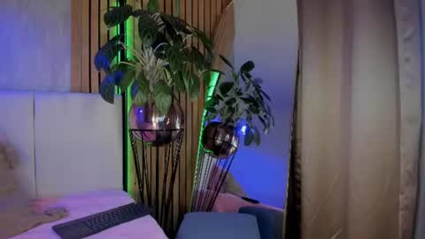 Sophi online show from July 20, 5:43 am