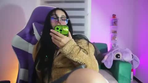 sophie_soft69 online show from August 13, 6:27 am