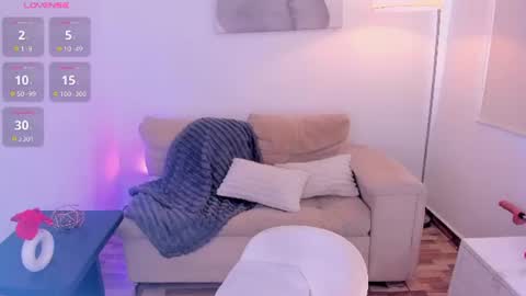 Sophie online show from July 2, 6:20 pm