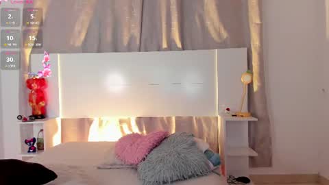 sophiecanbrook1 online show from July 23, 3:42 am