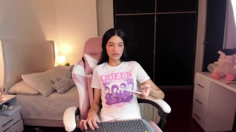    online show from August 3, 3:57 am