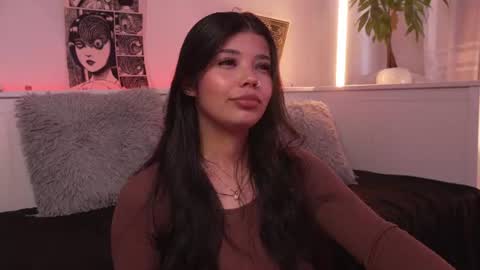 Sophiee  online show from June 16, 9:35 pm