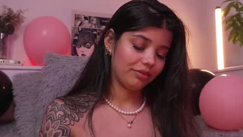 Sophiee  online show from August 4, 9:12 pm