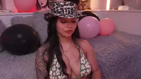 Sophiee  online show from August 11, 4:03 am