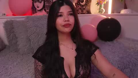 Sophiee  online show from August 14, 2:37 am