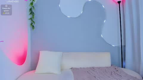 Sophie online show from August 11, 7:54 am