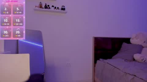 Sophie online show from August 3, 10:39 pm