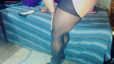 sophiehillsxo online show from August 14, 8:51 am
