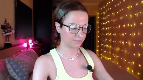 sophieleroux online show from July 29, 6:48 pm