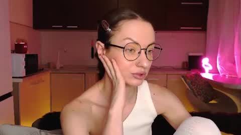 sophieleroux online show from August 14, 5:16 pm