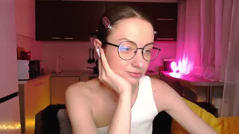 sophieleroux online show from August 14, 6:44 pm