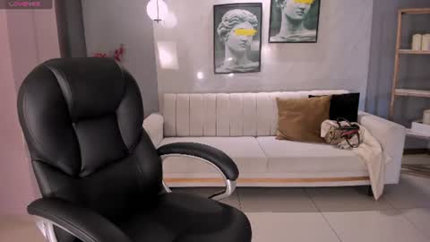 Sophie  Palmer online show from July 31, 7:41 pm