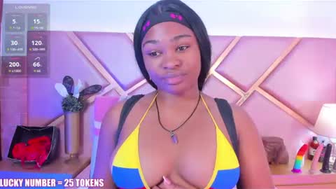 Sophie online show from August 5, 12:03 pm